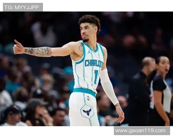 尼克斯与黄蜂首节较量精彩纷呈双方攻防战术各显神通